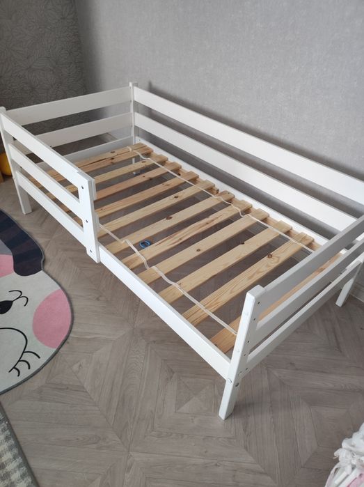 Продам детскую кровать