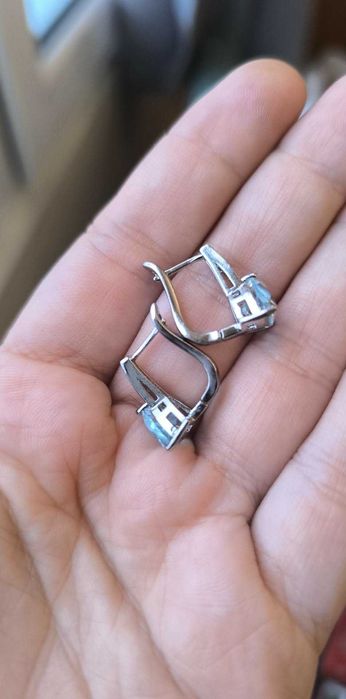 Нови сребърни обеци с цветни кристали и английско закопчаване