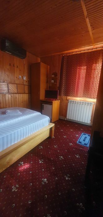 Inchiriez camere Ramnicu Sarat Pensiunea Privy