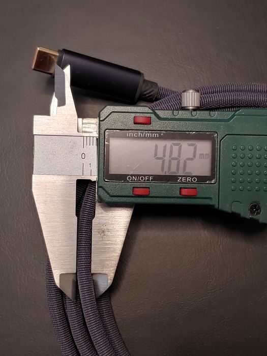 Кабел за зареждане с LED дисплей 240W USB type C PD 3.1