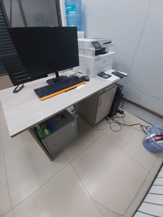 Продам офисную мебель