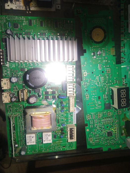 Платки Програматори от перални 
Програюатори от перални и ютия.