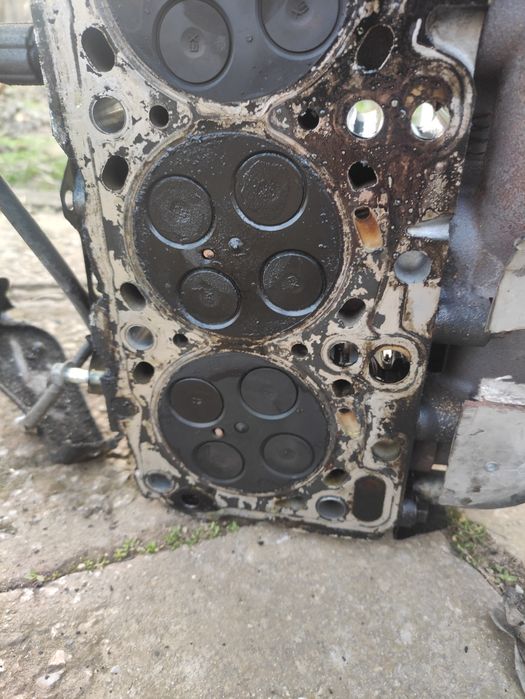 Продавам глава Mazda 6 GH 2.0 дизел 143 коня