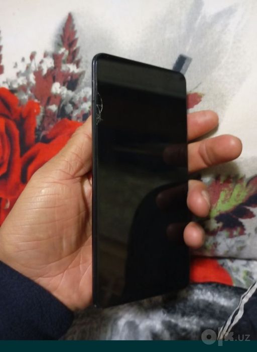 IPhone xs sotiladi