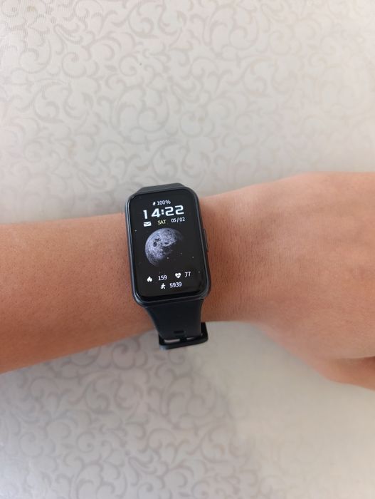 Huawei band 11 Buxoro ga biror ta magazinga yoq