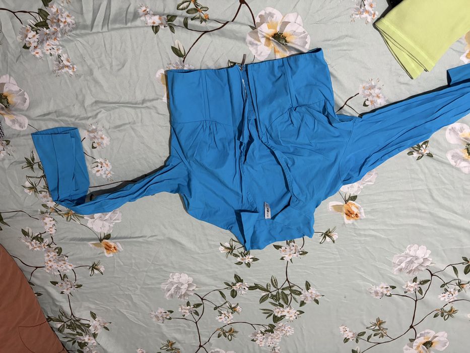 Toate haine dau Gratis