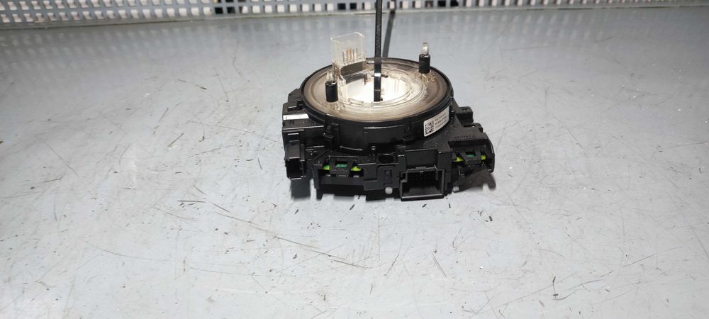 Spira volkswagen vw golf 6 break ptr volan cu padele cod 5K0953549B