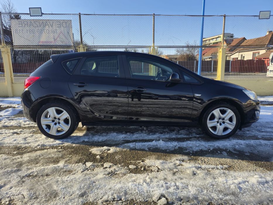 Opel Astra J 1.4 Enjoy