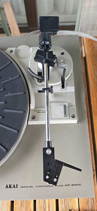 Pick up Akai AP-B10C defect