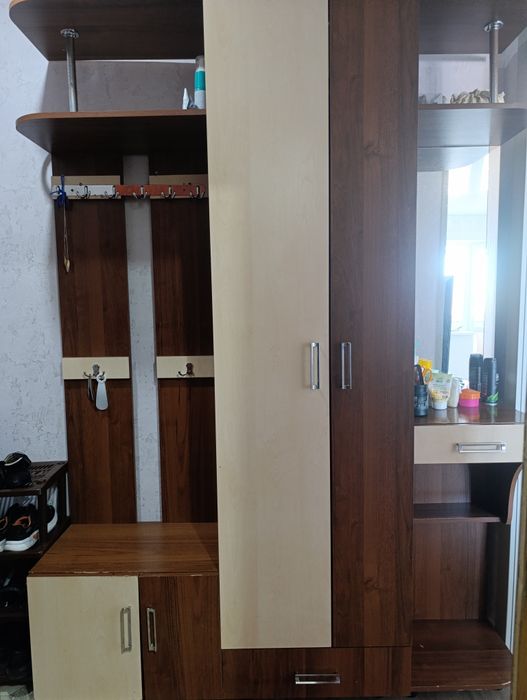 Шкаф в прихожую 20 тыс