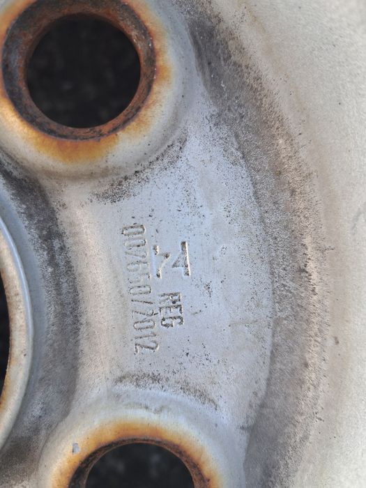 Vand cauciucuri 215.65.R16 cu jante