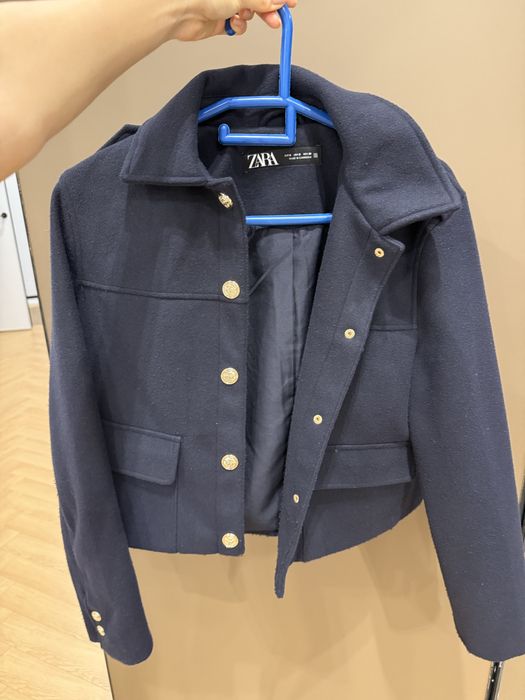 Продам укороченное легкое пальто Zara