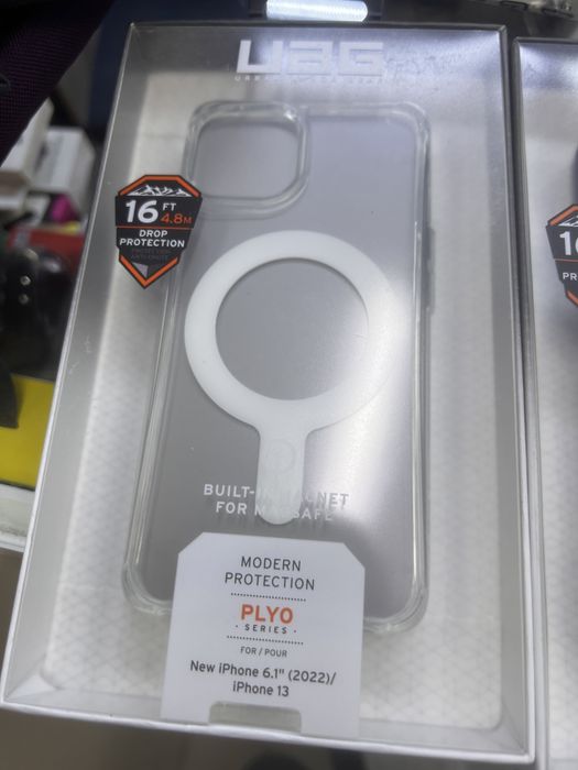 Продаю оригинальные чехлы UAG