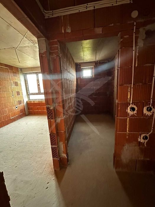 Продава се Двустаен апартамент в Пловдив, Прослав - 66 кв.м за 1302 €/кв.м - Снимка #2