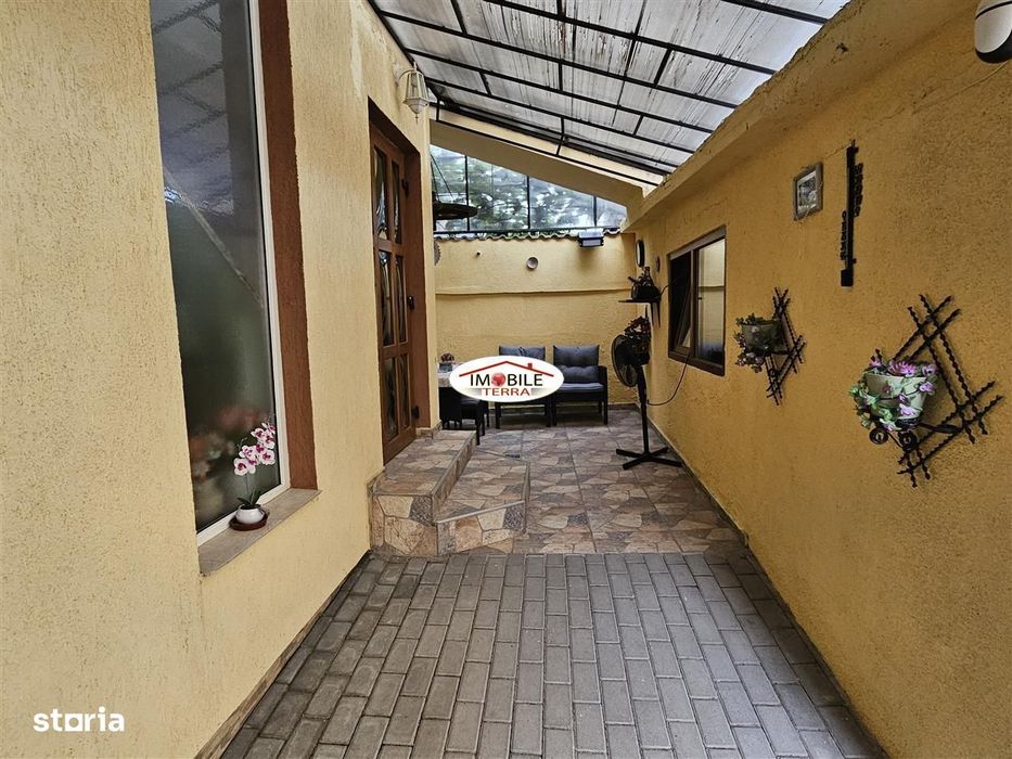 Casa spatioasa cu 2 apartamente zona Lupeni - Sibiu