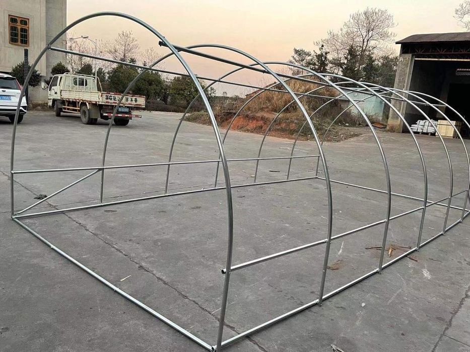 Solar gradina cu schelet metalic 8 x 3 m cu ferestre de aerisire