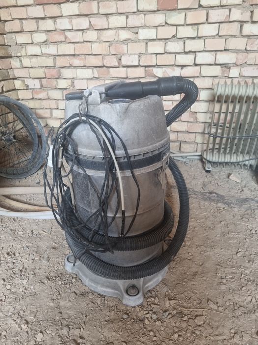 Пылесос сатылады