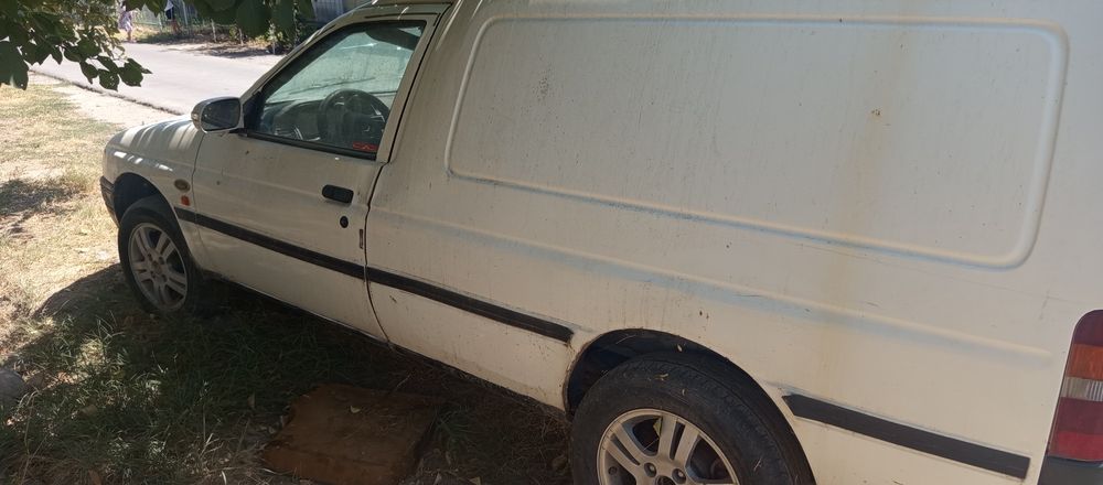 Ford escort 1996 yil