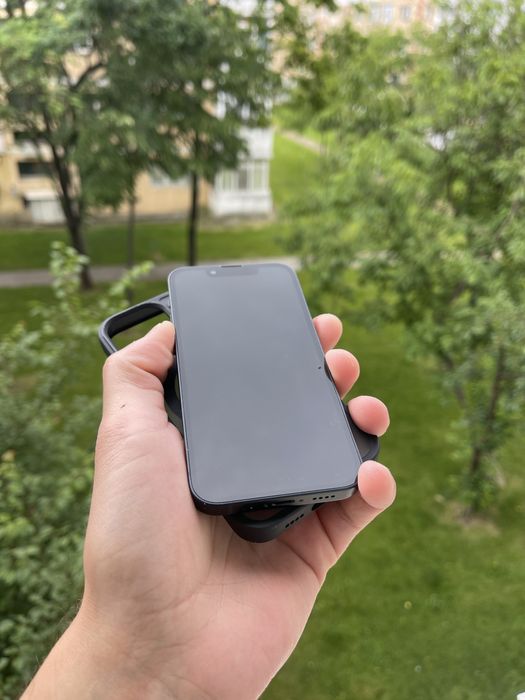• Iphone  13 Mini • black •