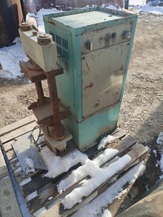 Гидравлический пресс ип100