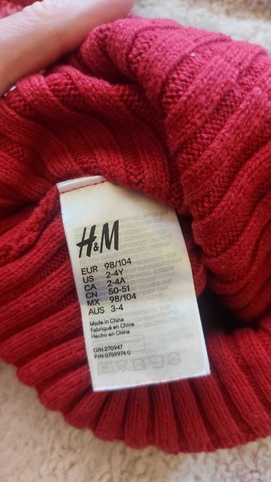 Детско  топло яке BENETTON+ шапка подарък