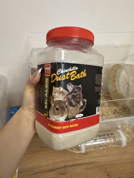 Хомяк с клеткой