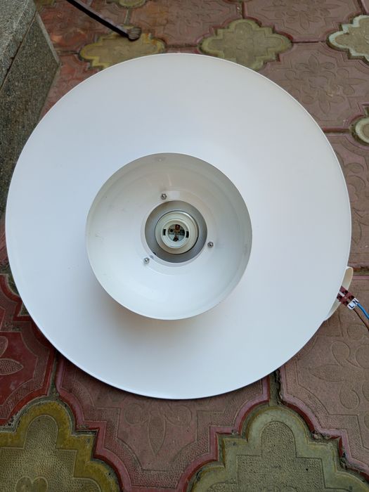 Vând trei lustre ,,abajoare