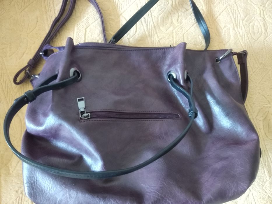 Дамска чанта с лилав отенък