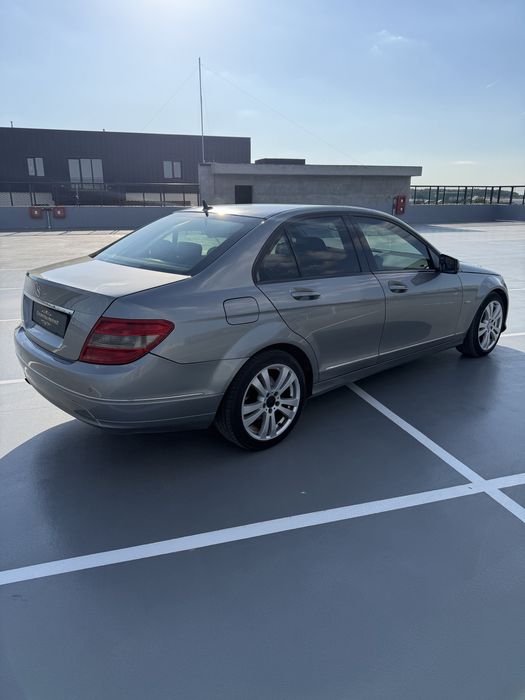 MERCEDES-BENZ C-Class 2010 — imagine 3