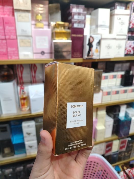 Парфюмы и духи...