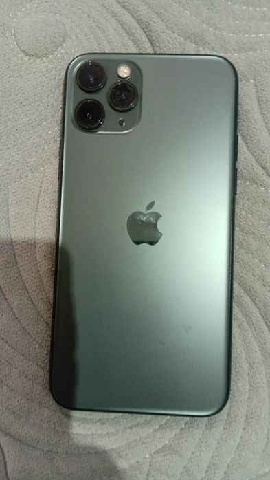 Продам айфон 11 про