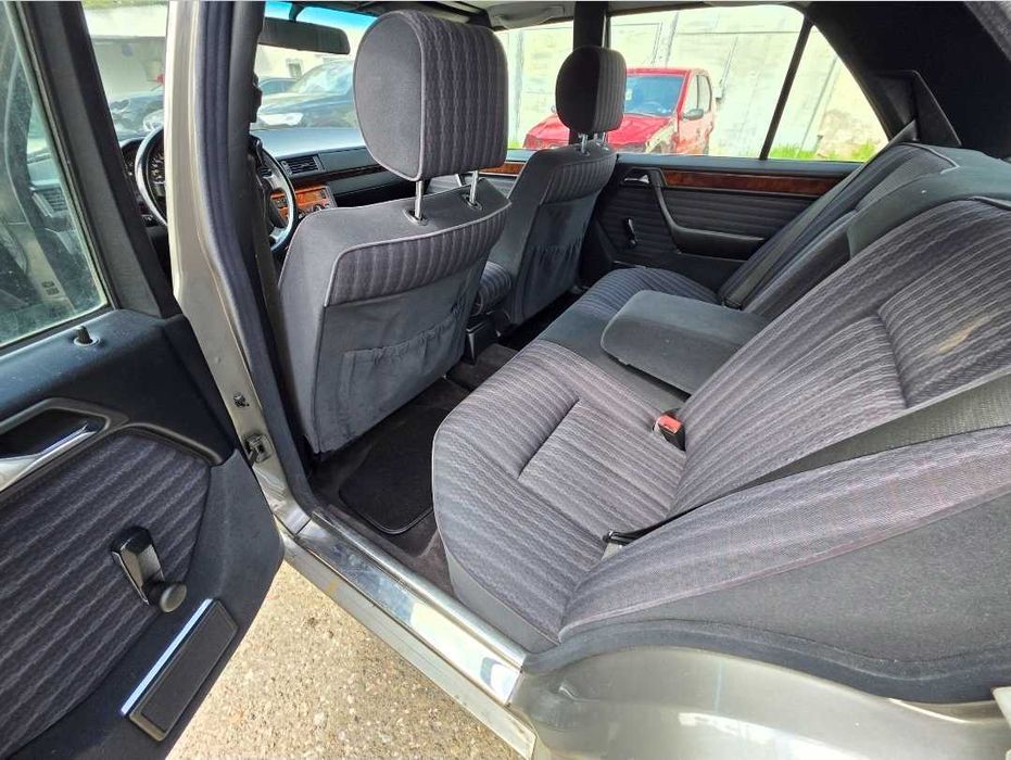 Mercedes W124 E300