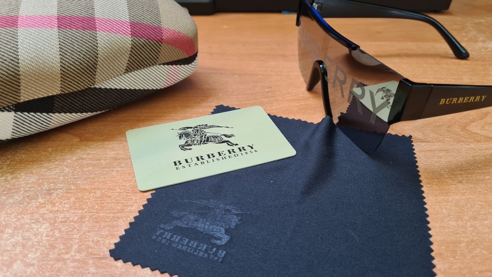 Burberry очки .      .