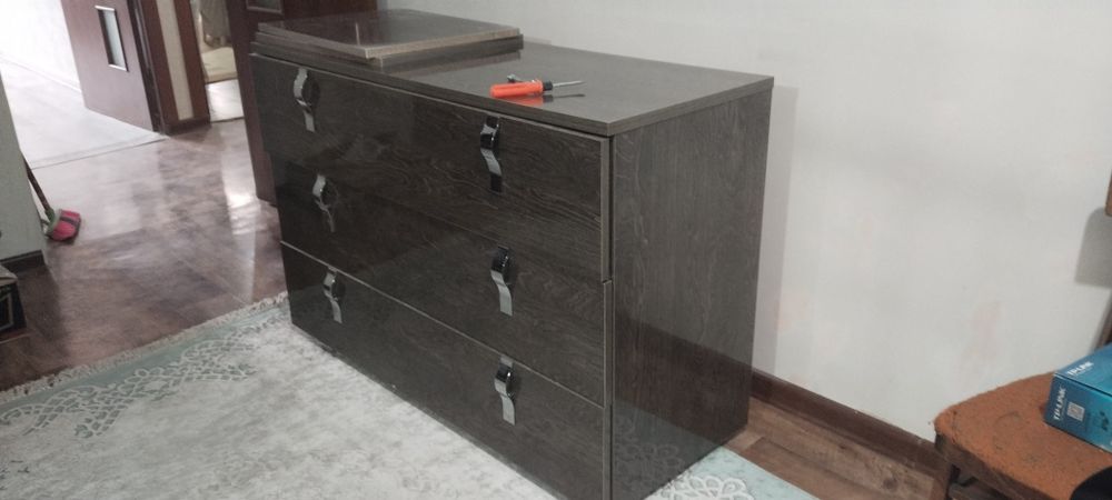 Спальный гарнитур