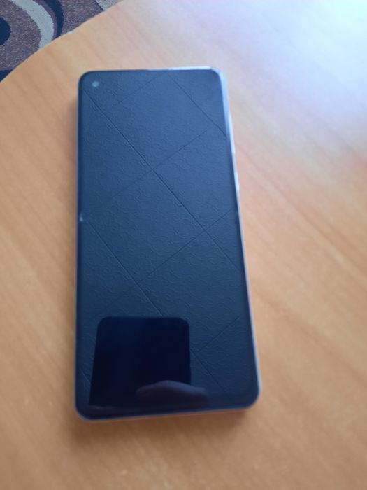 Продаеться телефон самсунг галакси s2132кб1