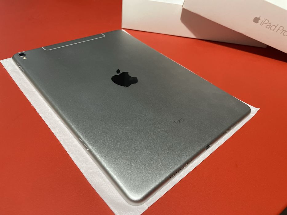 Vând iPad Pro 1st gen (Wi-Fi + Cellular)