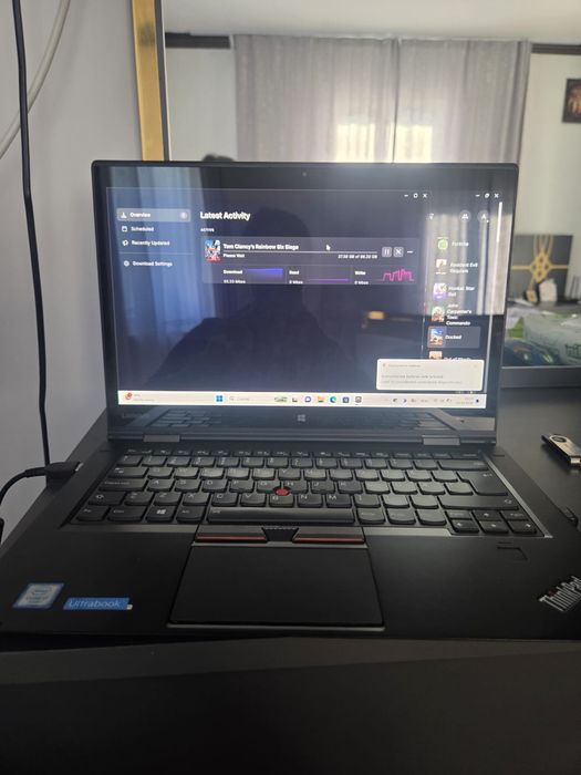Laptop Lenovo X1 Yoga