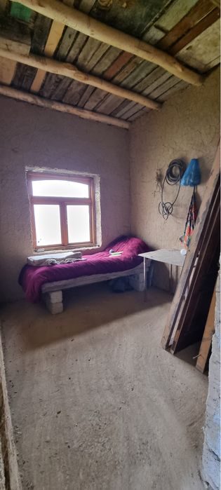 Chimyonda uy sotiladi