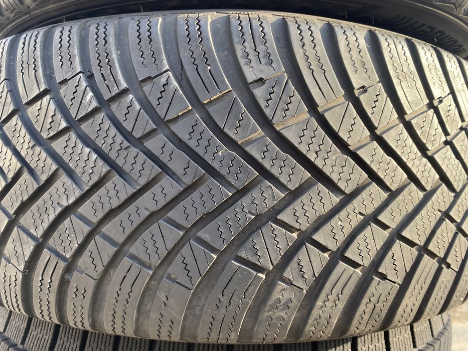 Шины 215/45/17 пара бу ханкок