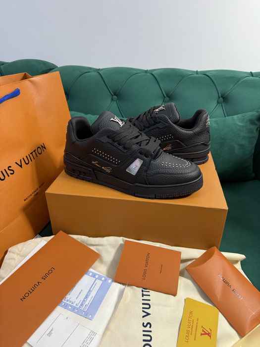 Adidasi Louis Vuitton piele naturala 100% Full Box colectie noua