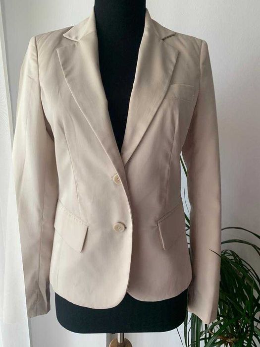 Costum Sasch ca nou mărime S bej NU zara mango only mohito maxmara