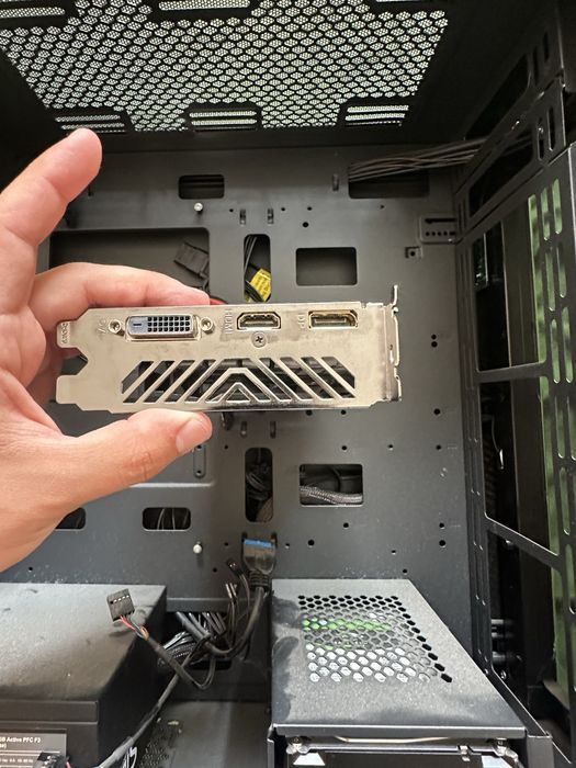 Placa video RX560 OC GYGABITE 4GB