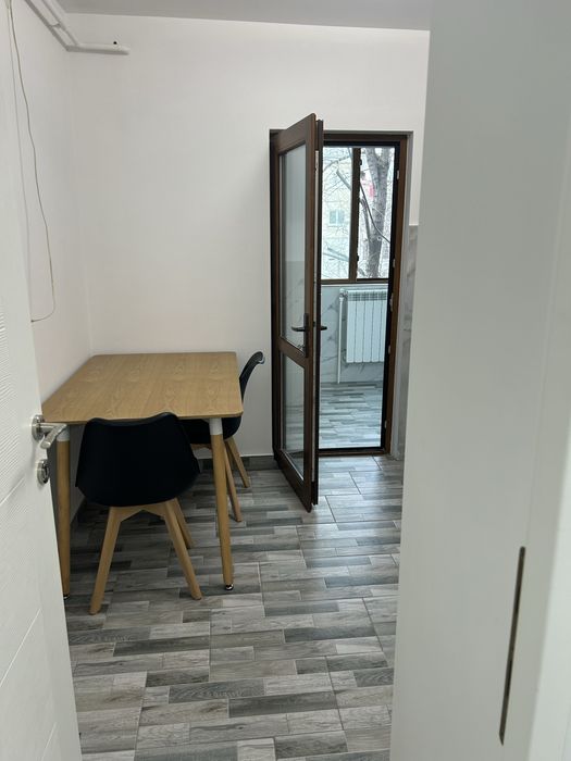 Închiriez apartament  în Galati .