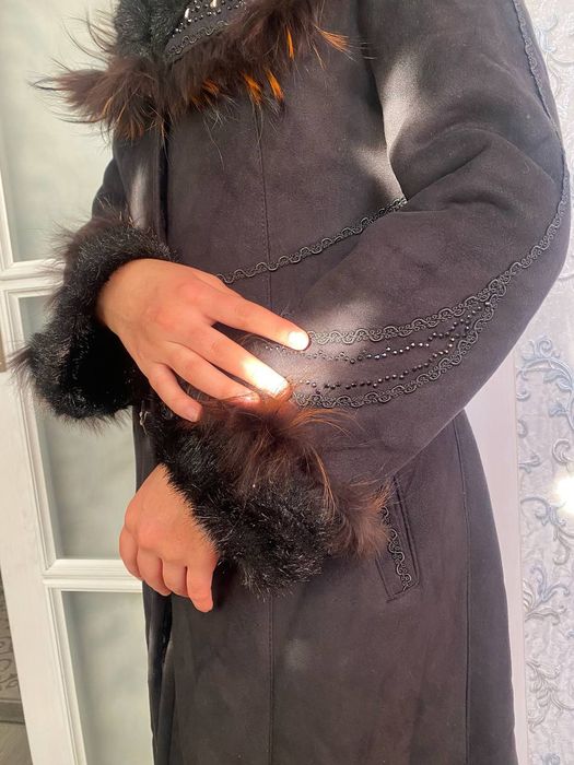 РАСПРОДАЖА!!!Дублёнка длинная с искусственным мехом