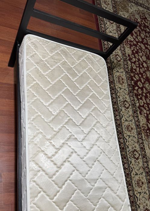 Бир кишилик кровать / Односпальная кровать: 90×190 см. Металл каркас