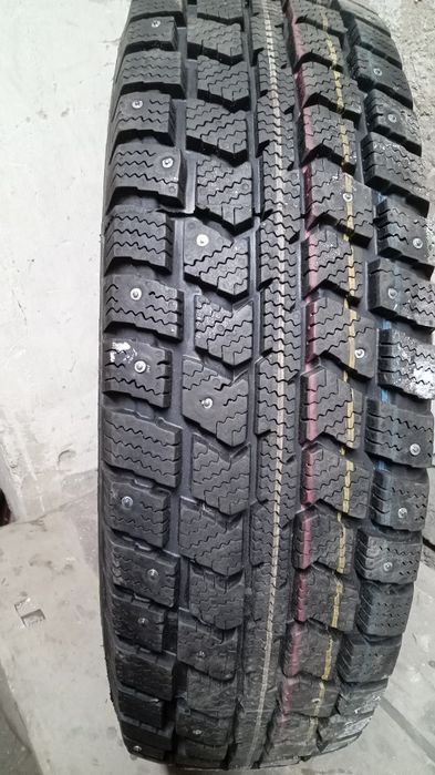 Шины новые 2 баллона