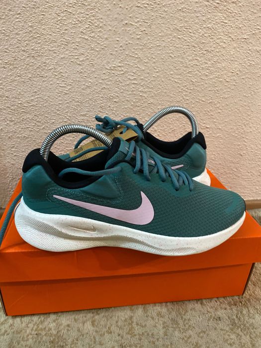 Маратонки Nike / неизползвани