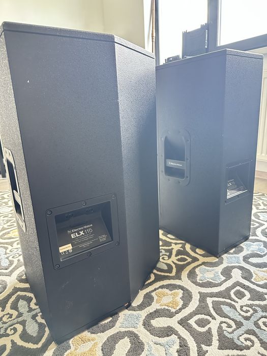 Vand 2 boxe electrovoice ELX 115