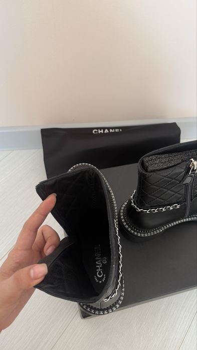 Сапожки chanel