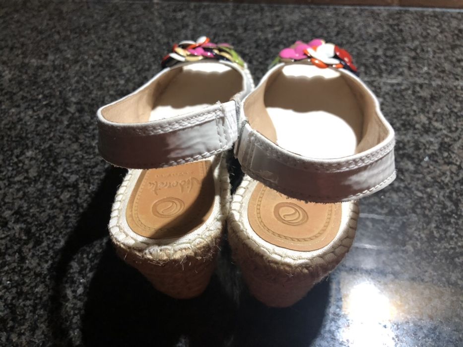 Стилни дамски обувки Vidorreta